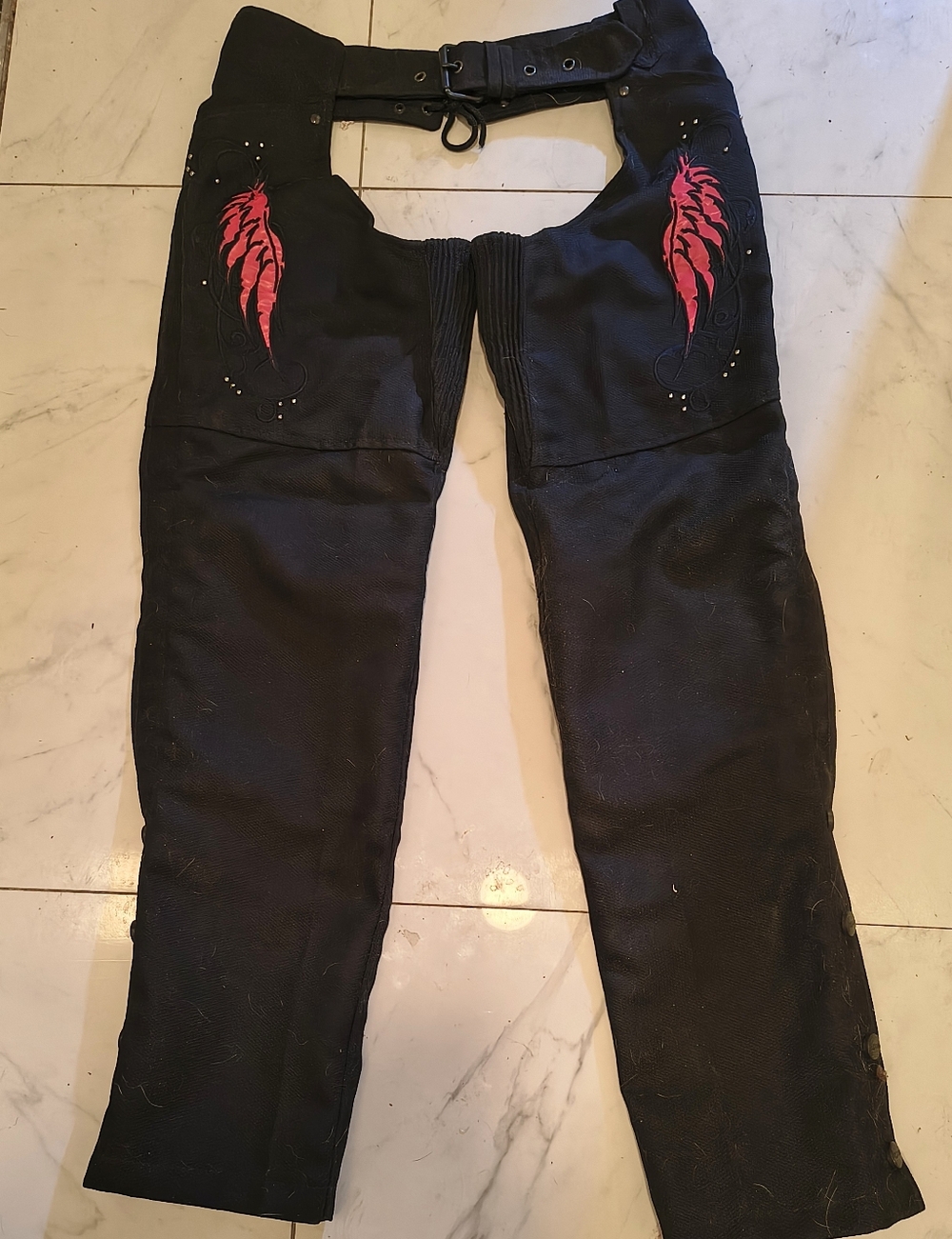 Women's Black Motorcycle Chaps By Nexgen Sm. Red Wings Graphics Lined Adjustable